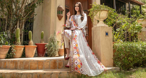 Indian Clothing Trends in Various Seasons