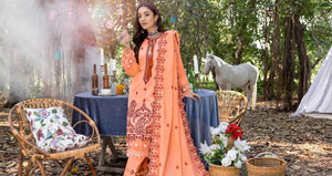 What is a Pakistani Kurti?