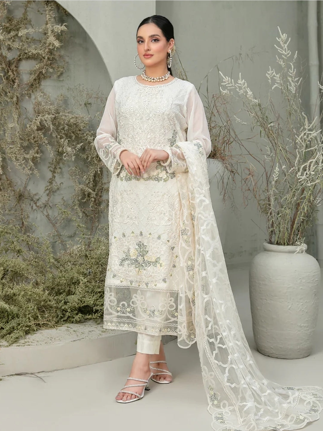 green emerald velvet dress Sandhya White Cotton Embroidered Pakistani Suit Set L