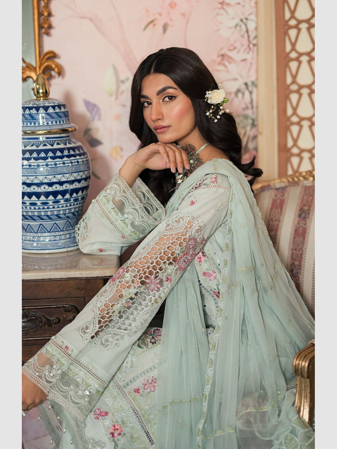 Pakistani Dress Green exclusive Lawn Pakistani Dress Green exclusive Lawn