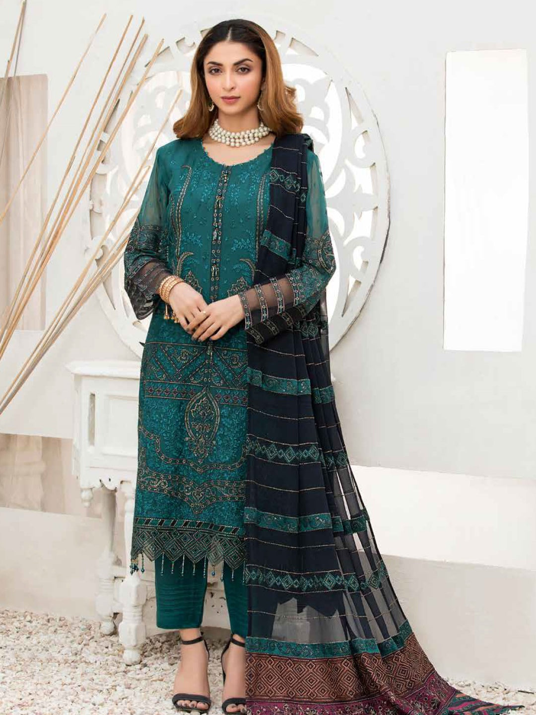 Pakistani Green Dresses - Shop Green Dresses Online in USA Pakistani Green Dresses - Shop Green Dresses Online in USA