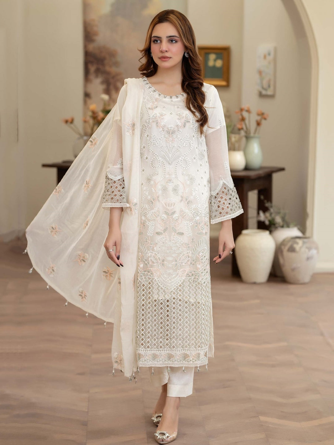 Pakistani White Dresses - Free Shipping on White Dresses Online in USA Pakistani White Dresses - Free Shipping on White Dresses Online in USA