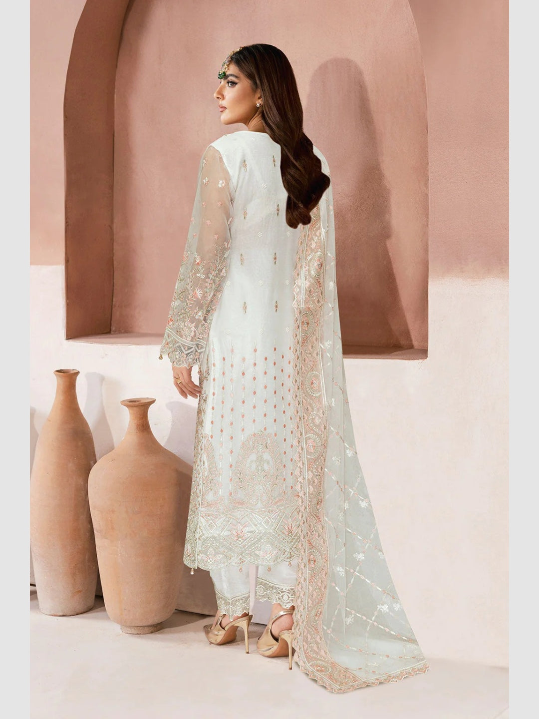 white formal pakistani dresses 320 White dresses ideas