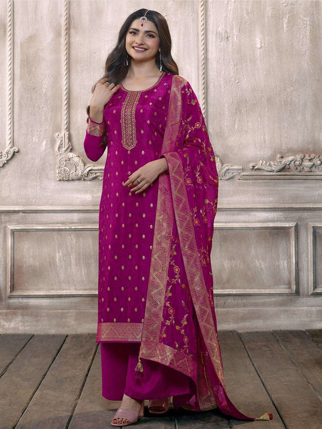 Salwar-Suit-C689G_2_large.png?