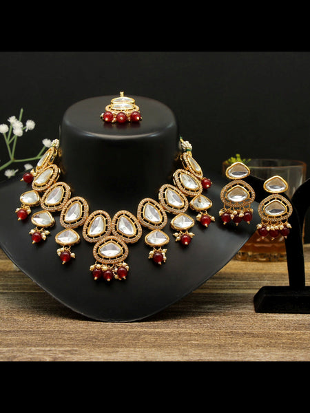Choker Indian Jewelry - Kundan & Pearl Necklace with Tikka