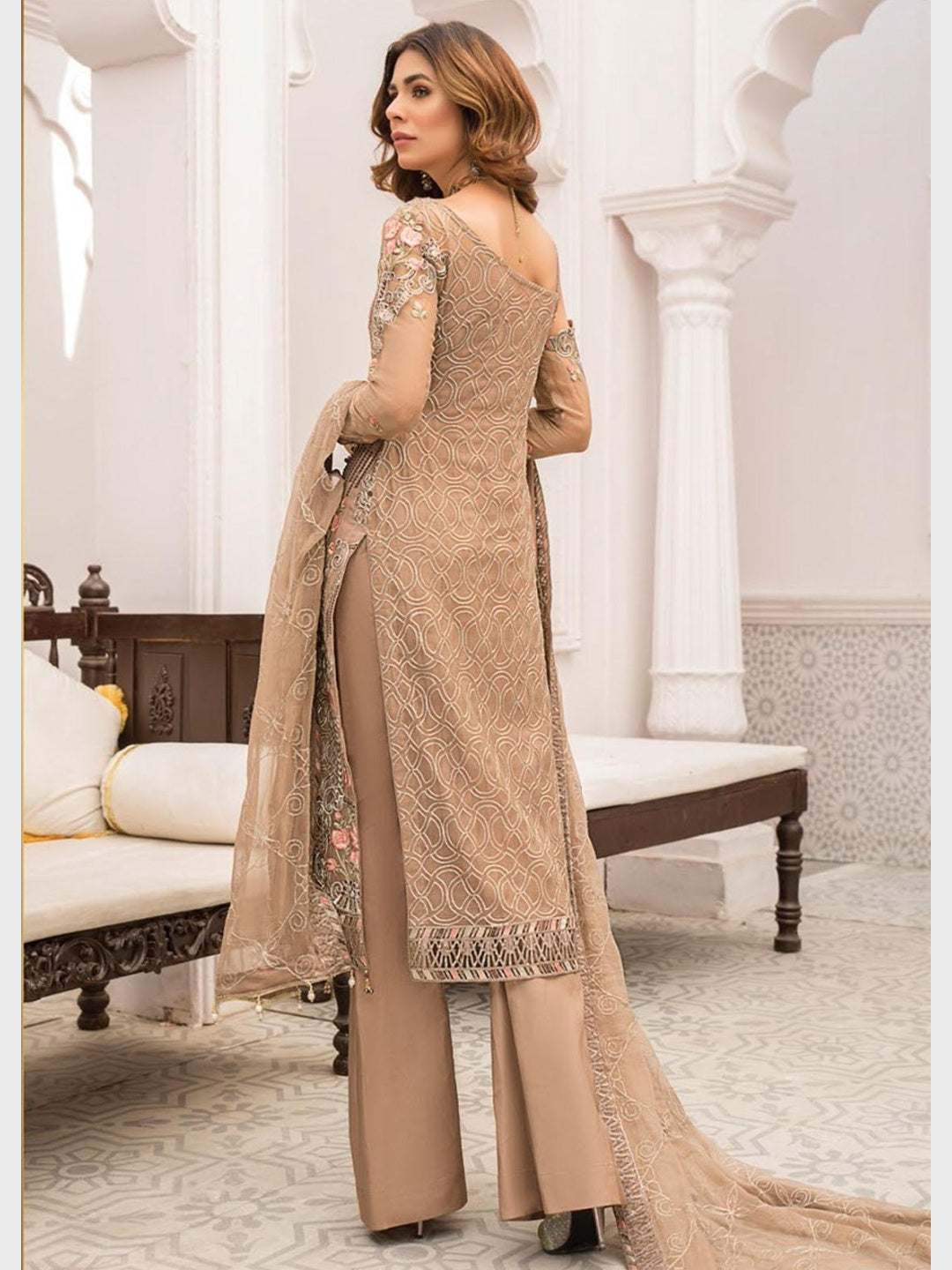 Embroidered Net Pakistani Suit in Light Pink : KCH4188