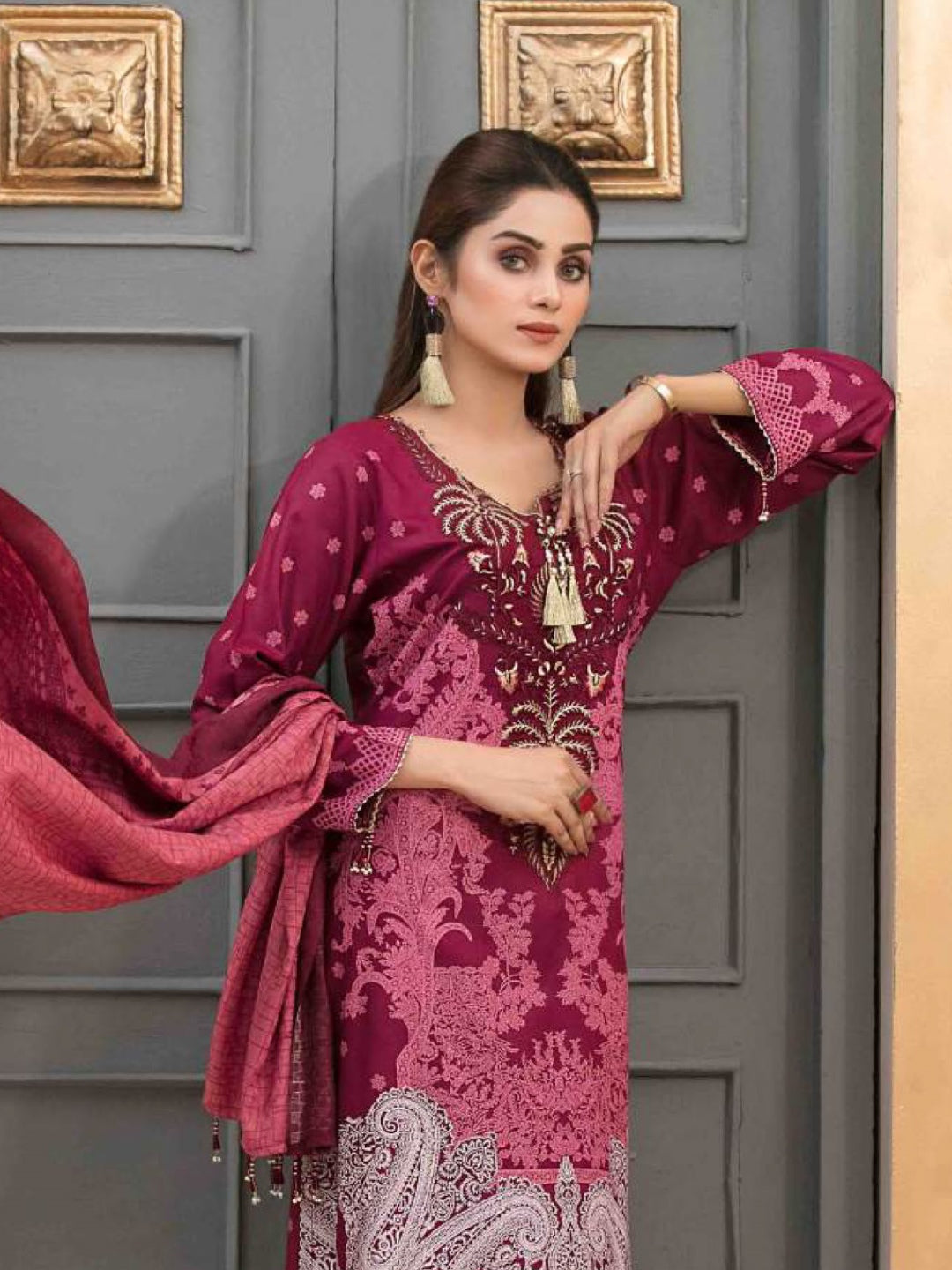 Linen pakistani hotsell clothes