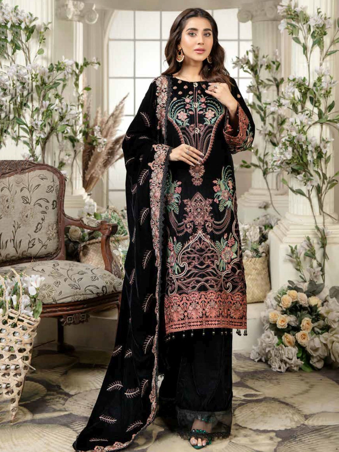 Black Exclusive Velvet Embroidery Black Exclusive Velvet Embroidery